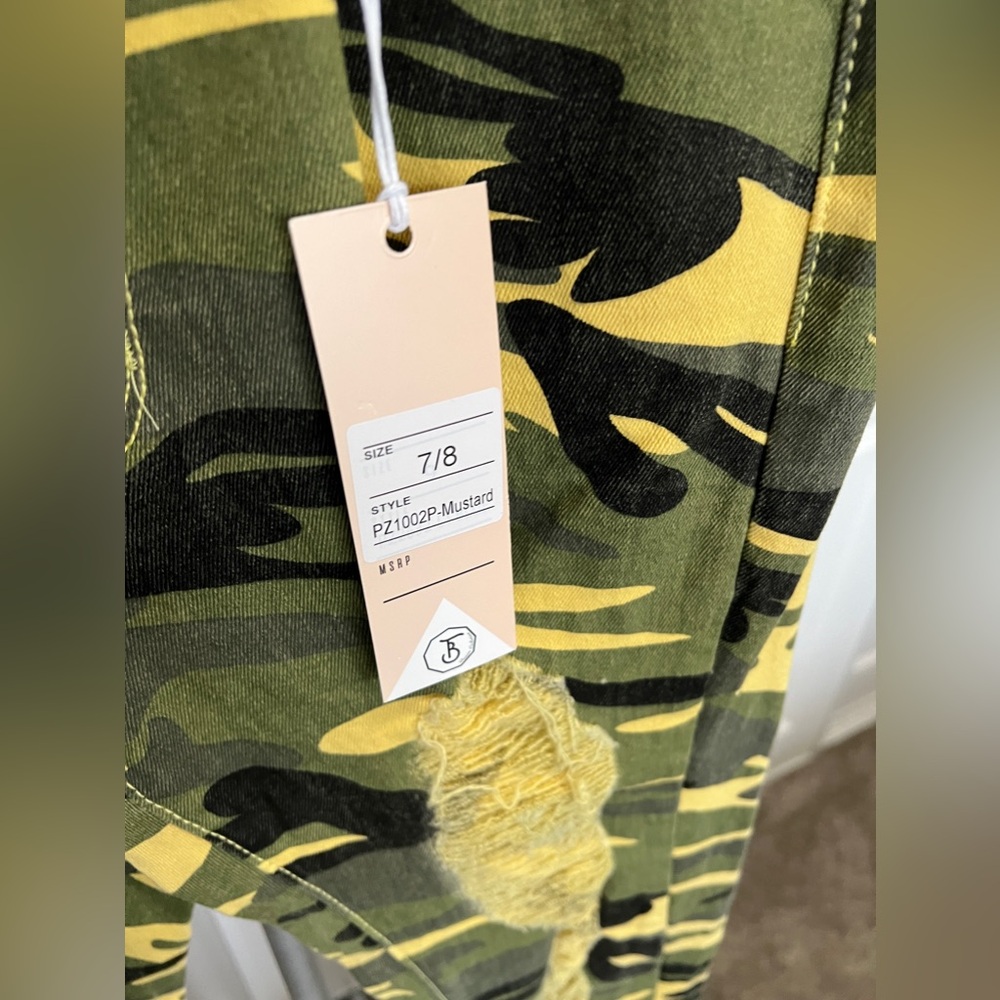 Blue Topic Green & Yellow Camo Denim Skinny Jeans Size 7/8 NWT - Picture 3 of 8